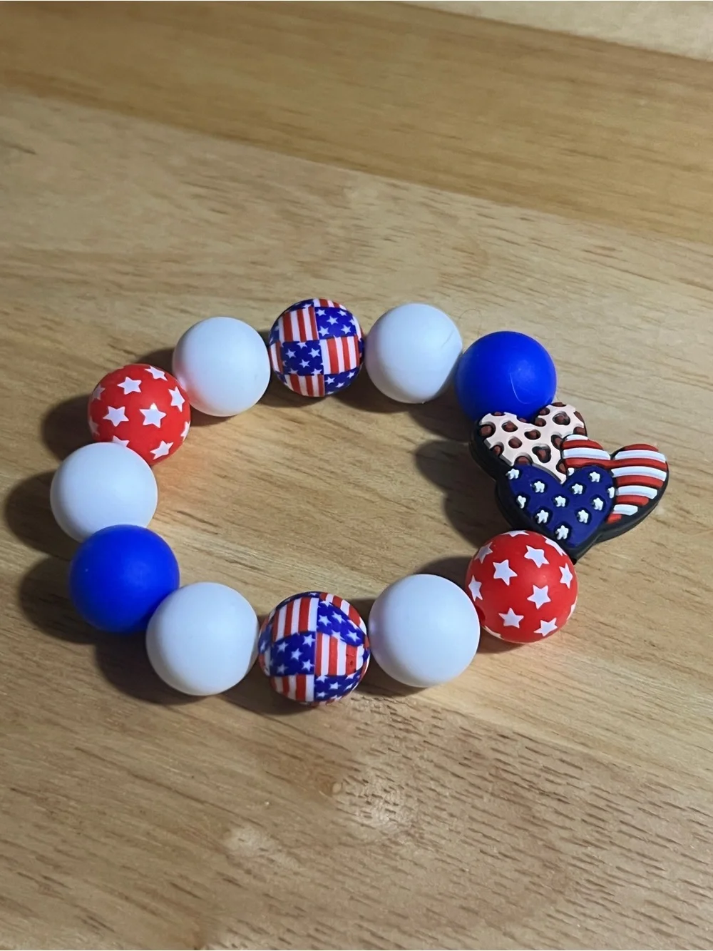 Patriotic Red White and Blue Beaded Kids Bracelet - Unbranded B201